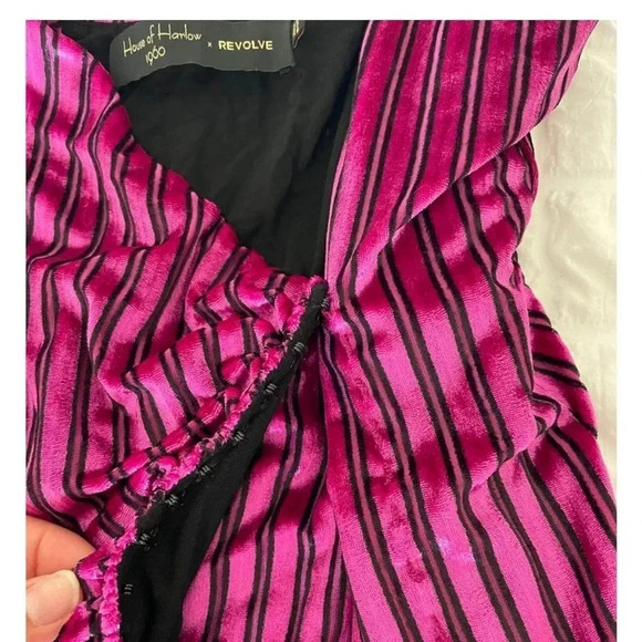 Revolve X House of Harlowe 1960 metallic velour asymmetrical dress - Picture 4 of 7